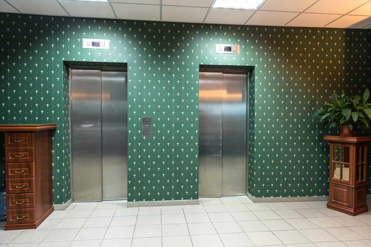 Ліфтовий хол